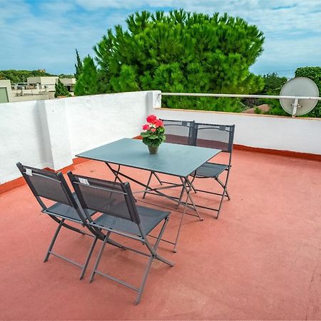 Hostal Patio De La Luna Tarragona Bagian luar foto